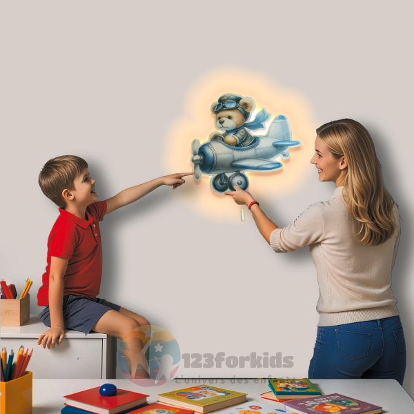 Veilleuse LED en bois pour chambre bébé fille garçon lampe murale douce Montessori déco scandinave idée cadeau naissance pe (10) Lampe en Bois pour Chambre d'Enfant – Design Avion avec Ourson Pilote – Éclairage LED Décoratif