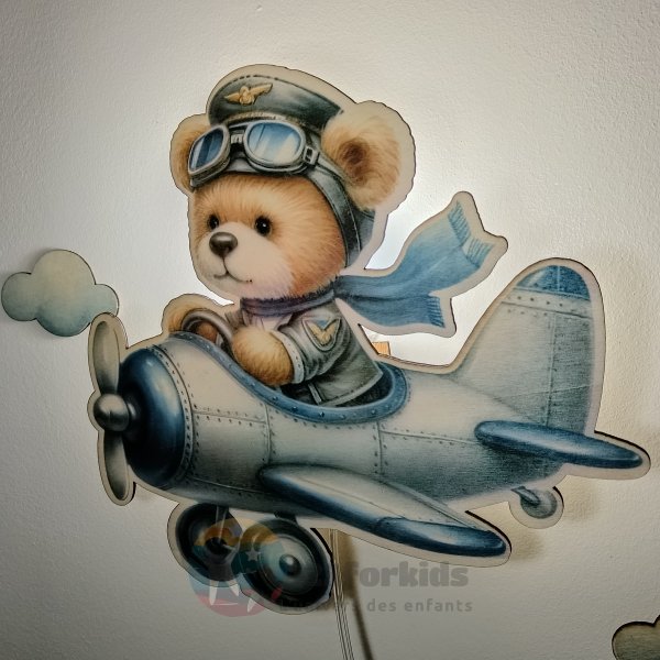 avion Veilleuse LED en bois pour chambre bébé fille garçon lampe murale douce Montessori déco scandinave idée cadeau naissance pe (15) Lampe en Bois pour Chambre d'Enfant – Design Avion avec Ourson Pilote – Éclairage LED Décoratif