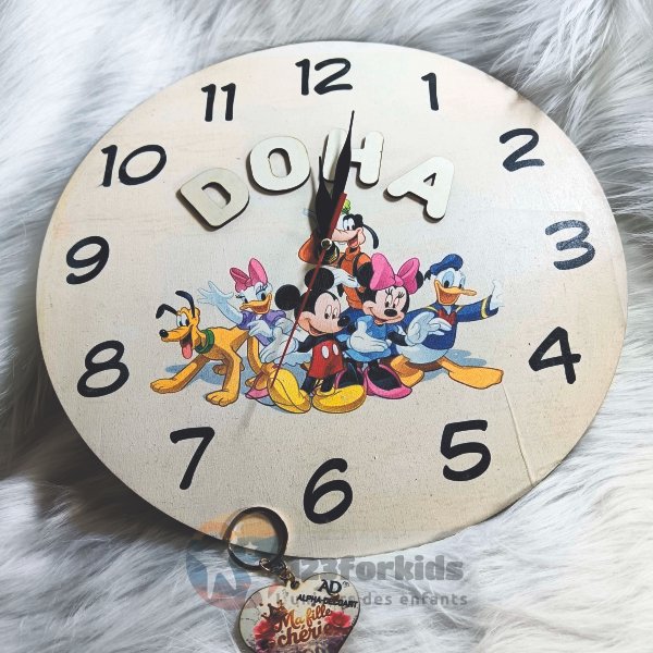Horloge murale enfant personnalisée avec prénom en bois laser 3D et licorne colorée, design scandinave pastel. Maroc, Casablanca, Agadir, el jadida, safi, Marrakech, Tanger, tetouan, Kenitra, Khouribga, dakhla, Laayoune, Larache, Marrakech, Martil, Meknès, Mohammedia, Nador, Oualidia, Ouarzazate, Ouazzane, Oujda, Rabat, kenitra, salé