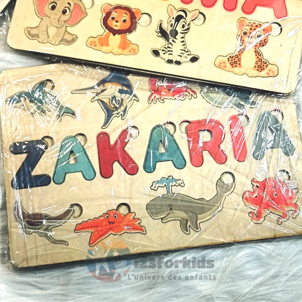 Puzzle éducatif en bois personnalisé pour enfant curieux